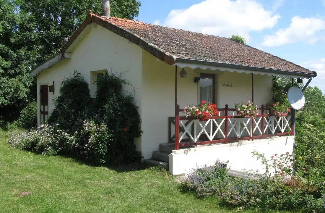 Photo of Buildings in Le Compas