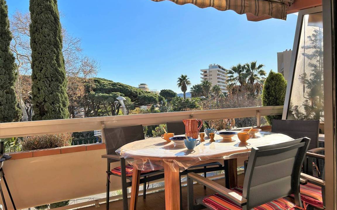 Photo of Patio Balcony in Le Lavandou