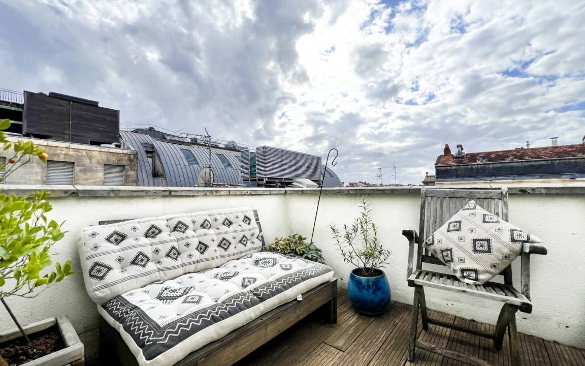 Photo of Patio Balcony in Bordeaux Golden Triangle
