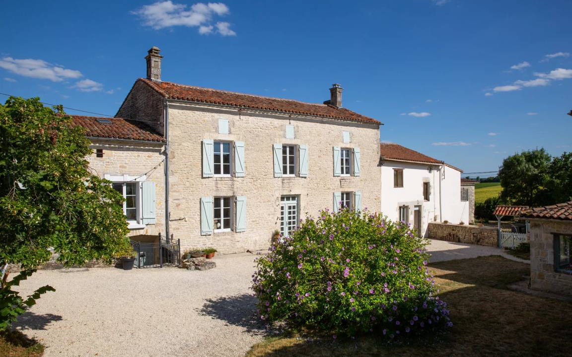Photo of Buildings in Charme