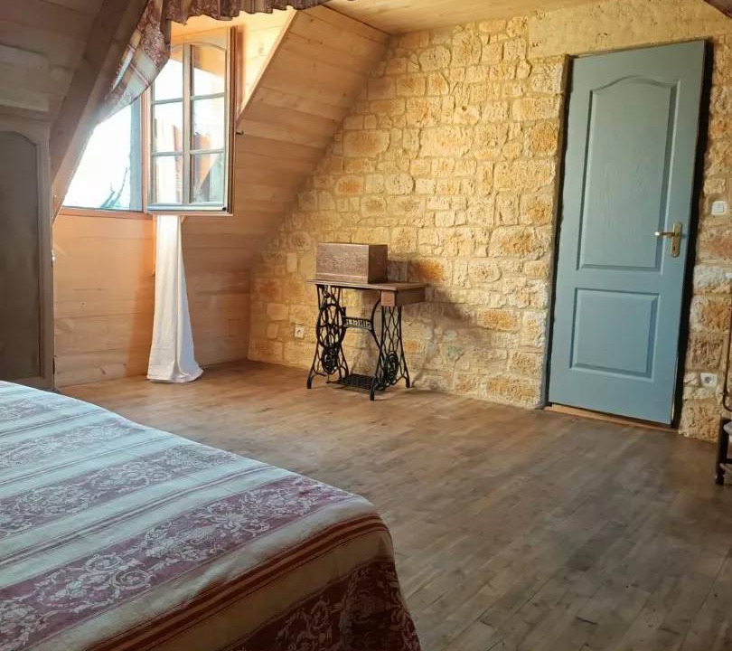 Photo of Bedroom in Saint-Amand-de-Coly