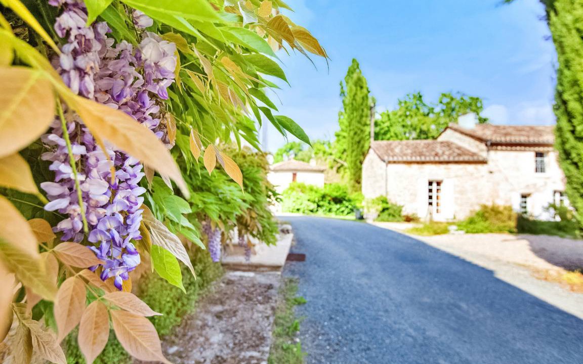 Photo of Buildings in Bourdelles