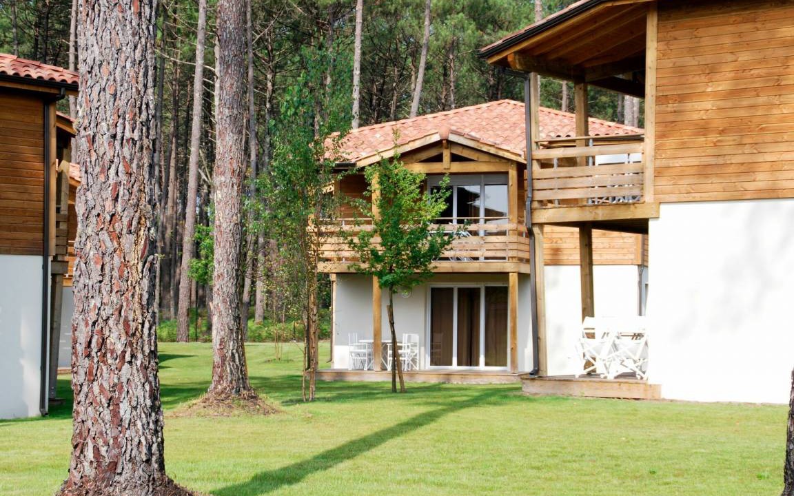 Photo of Buildings in Parentis-en-Born