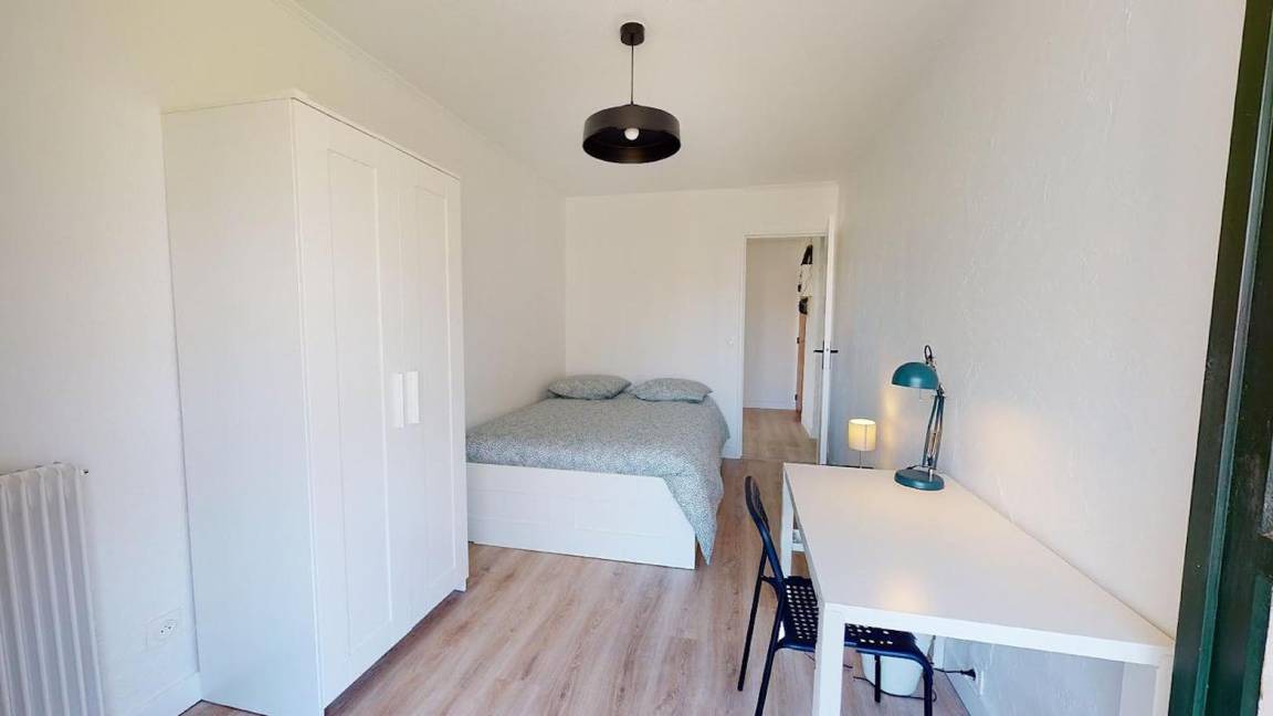 Photo of Bedroom in Cenon