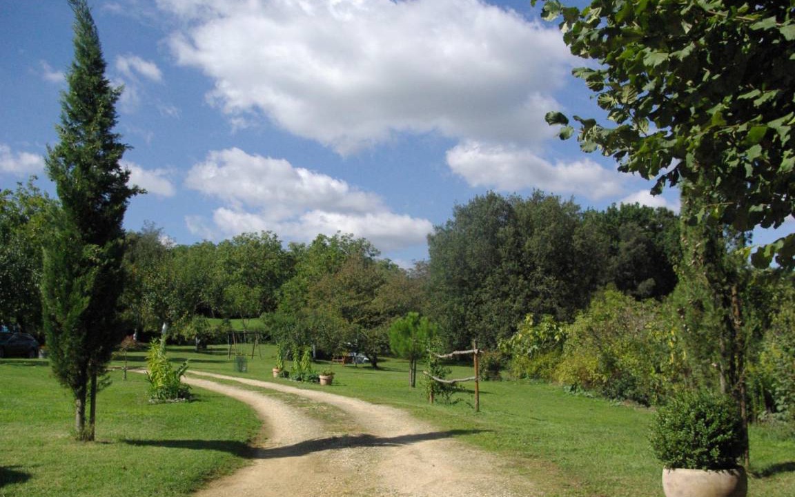 Photo of Others in Cenac-et-Saint-Julien