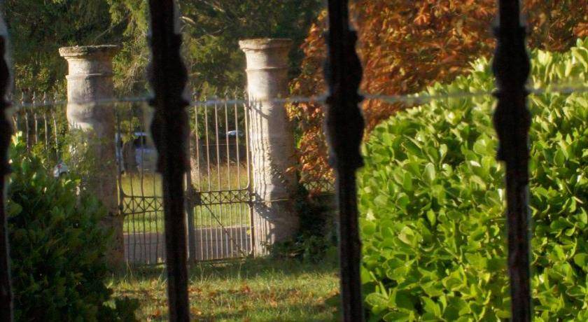 Photo of Others in Saint-Yzans-de-Medoc