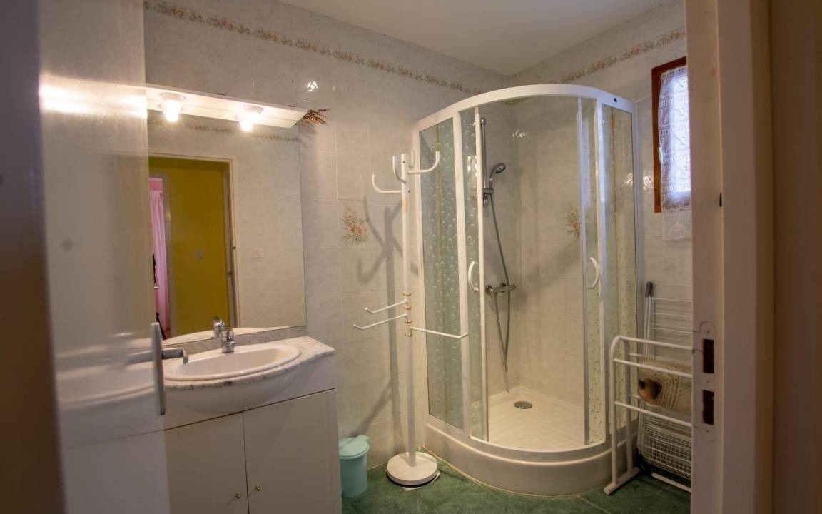 Photo of Bathroom in Saint-Meard-de-Drone