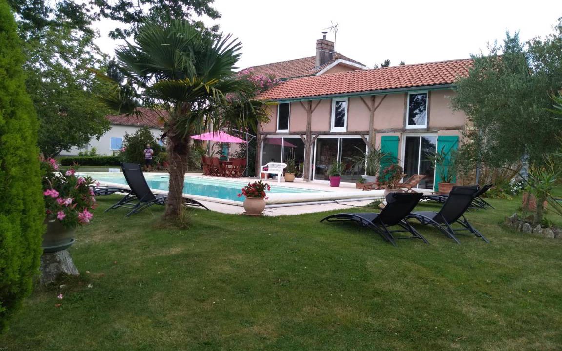 Photo of Others in Montsoue