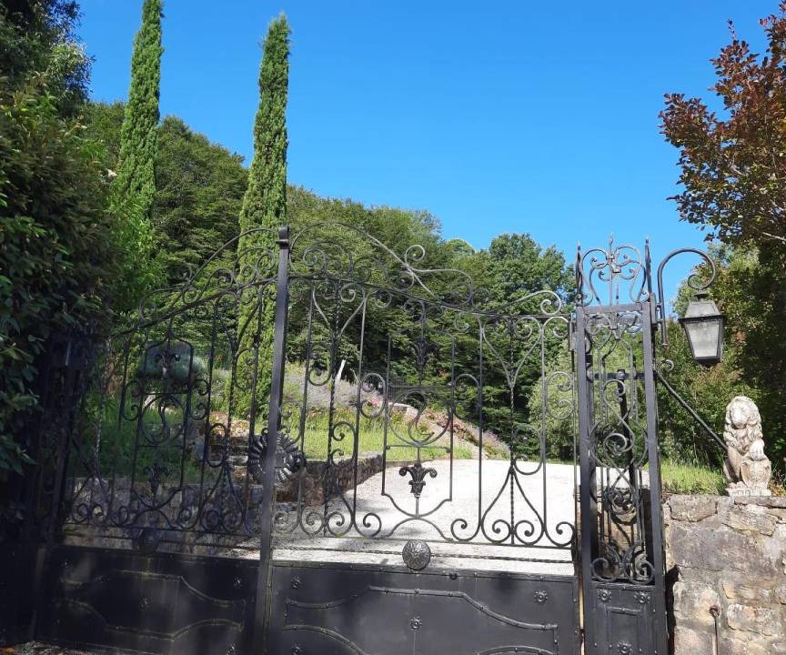 Photo of Others in Saint-Julien-de-Lampon