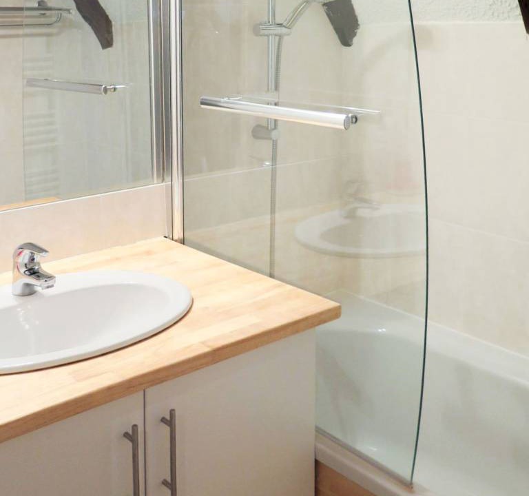 Photo of Bathroom in Saint-Vincent-de-Cosse