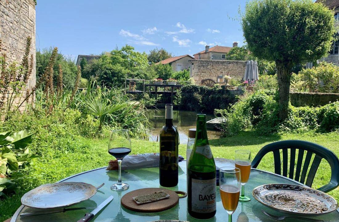 Photo of Patio Balcony in Verteuil-sur-Charente
