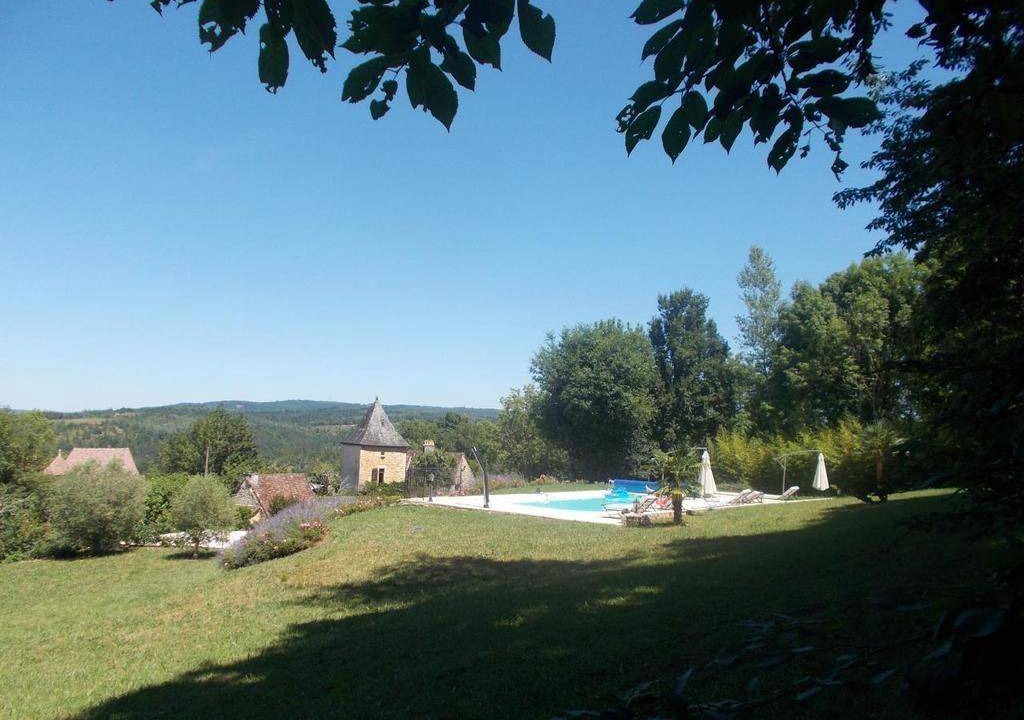 Photo of Others in Saint-Julien-de-Lampon