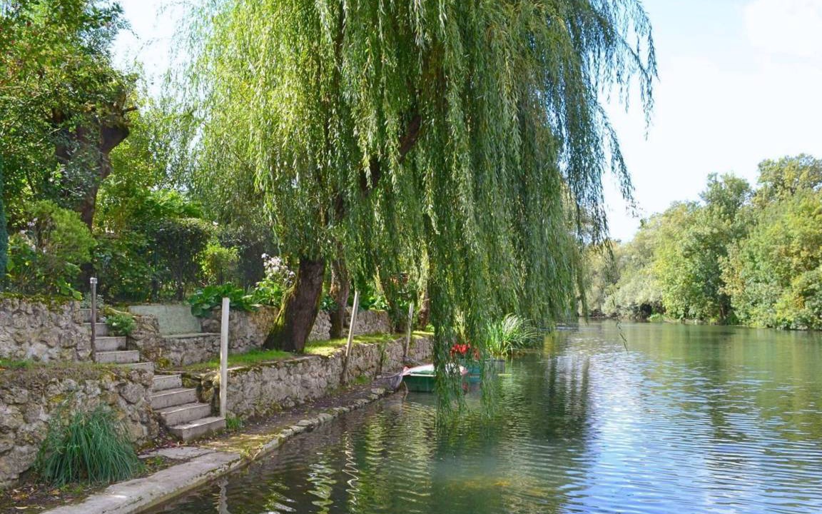 Photo of Outdoor in Saint-Genis-d'Hiersac