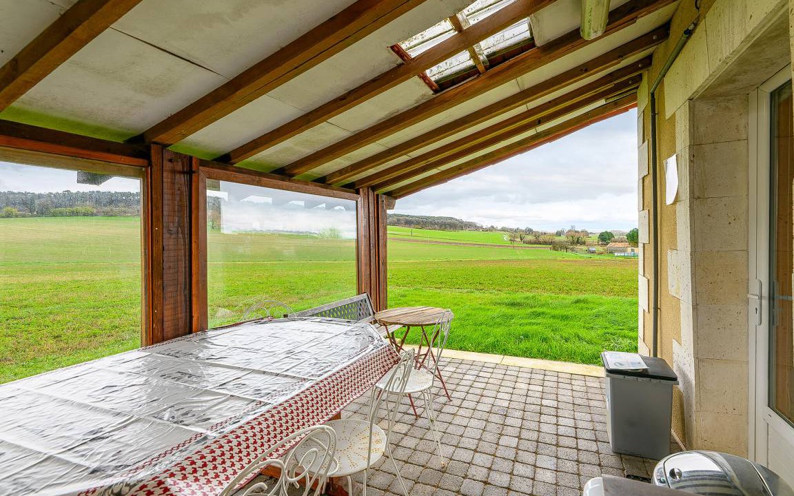 Photo of Patio Balcony in Scorbe-Clairvaux