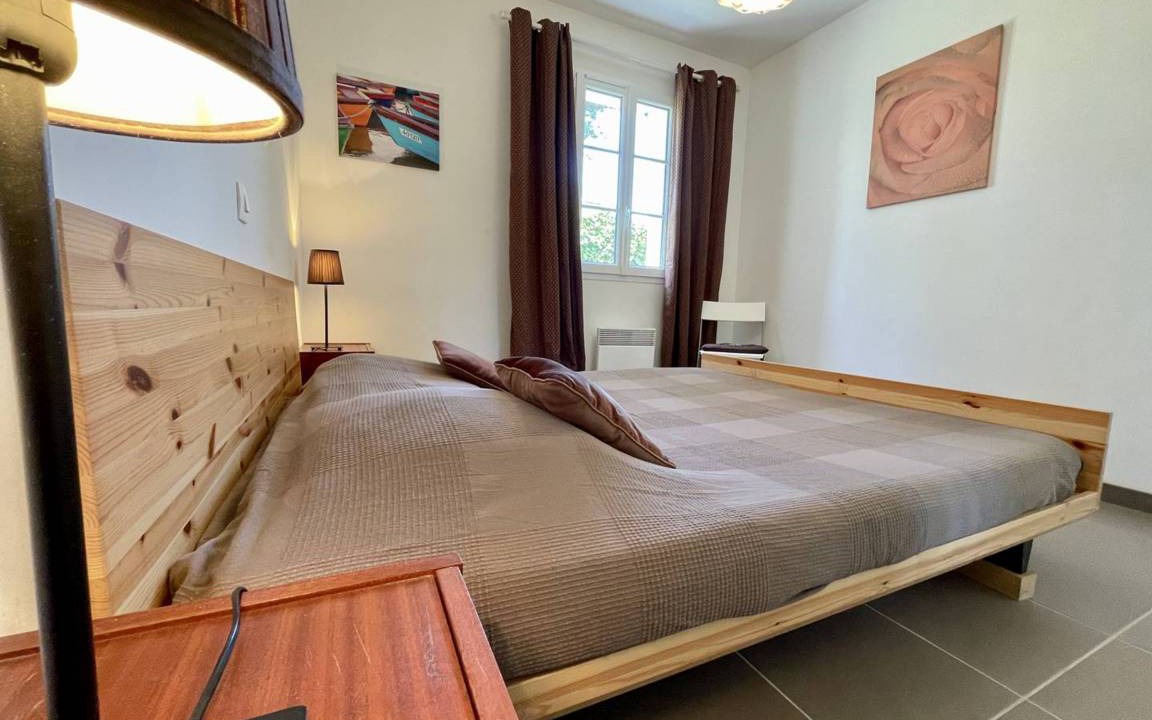 Photo of Bedroom in Domino