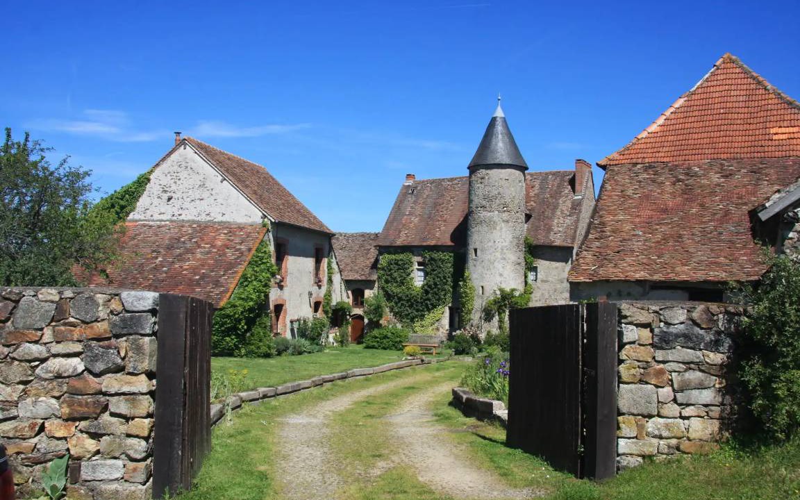 Photo of Others in Brigueil-le-Chantre