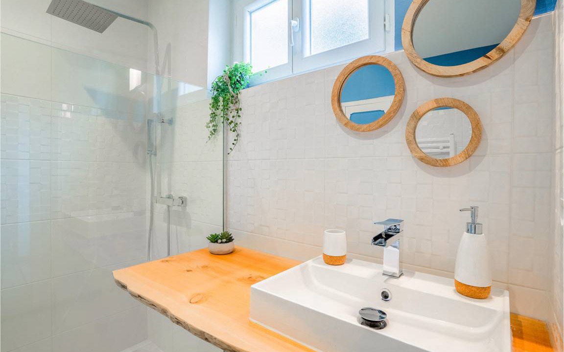 Photo of Bathroom in Mortagne-sur-Gironde