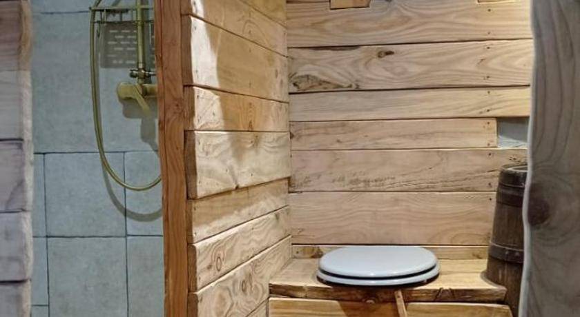 Photo of Bathroom in Saint-Sulpice-les-Feuilles