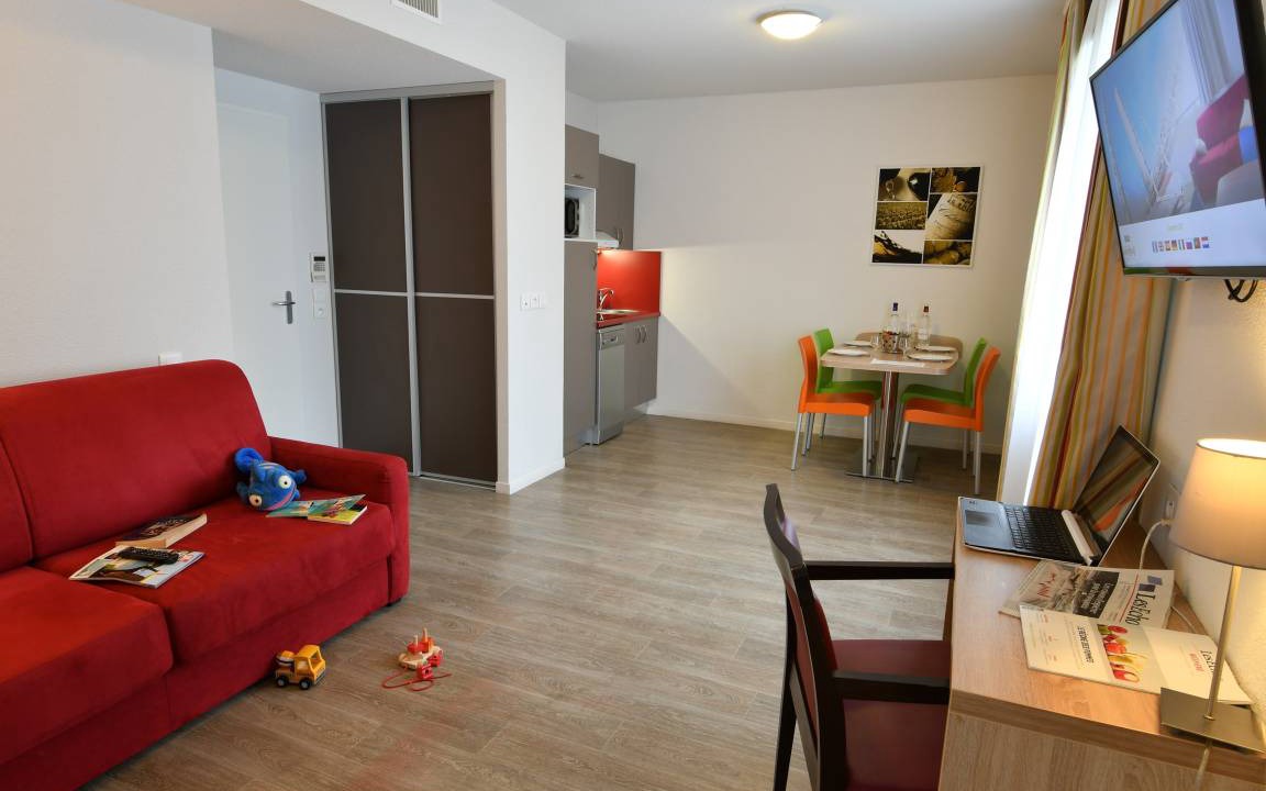 Photo of Livingroom in Bassins a Flot