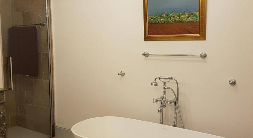 Photo of Bathroom in Saint-Justin