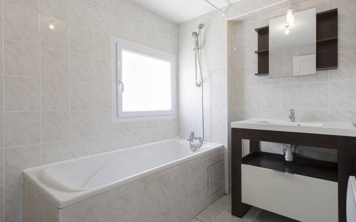 Photo of Bathroom in Bayonne