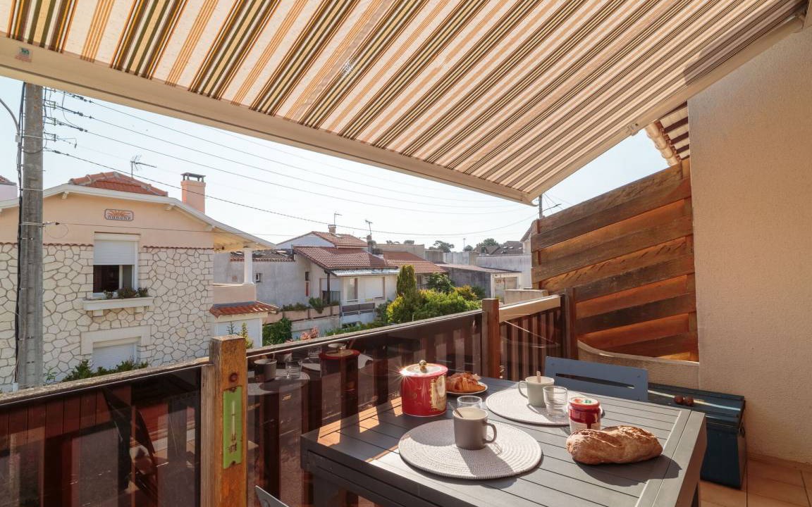 Photo of Patio Balcony in Saint-Palais-sur-Mer