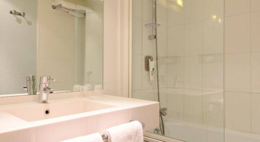 Photo of Bathroom in Champniers