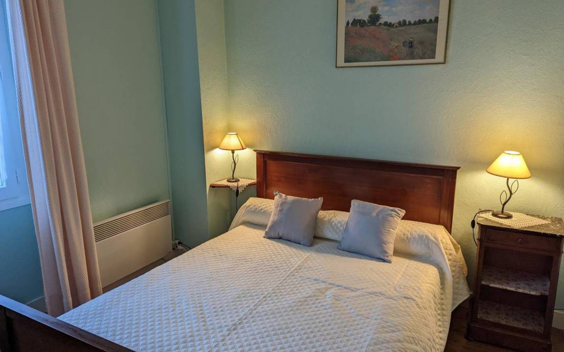 Photo of Bedroom in Vouthon
