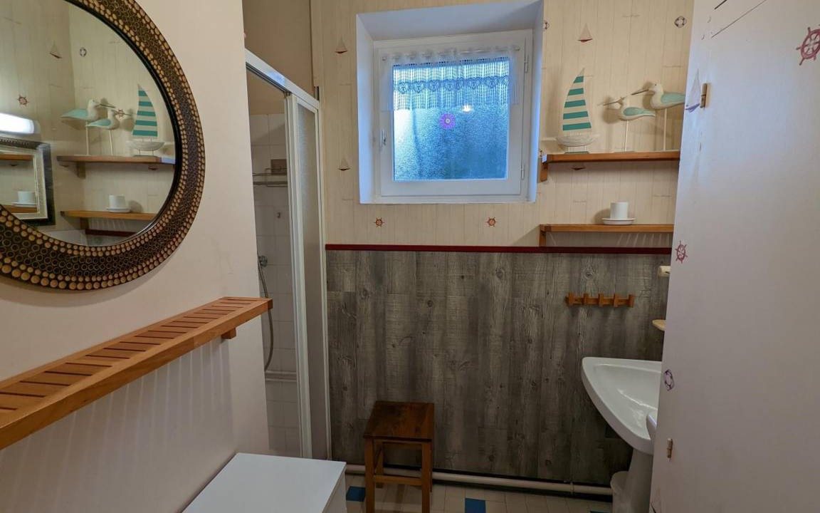 Photo of Bathroom in Vouthon
