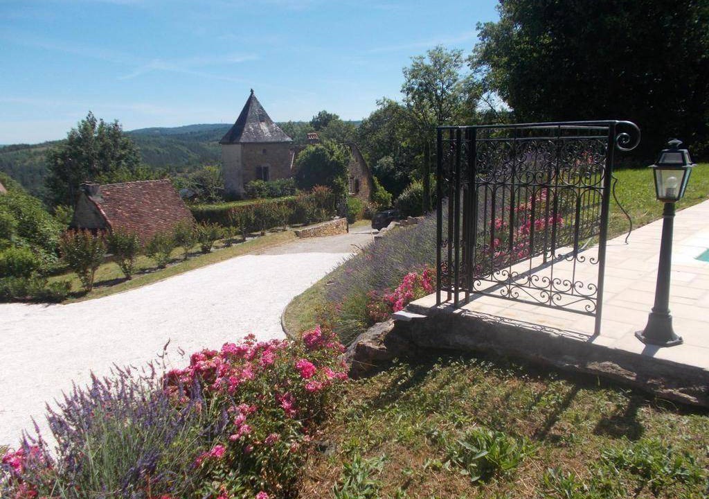 Photo of Others in Saint-Julien-de-Lampon