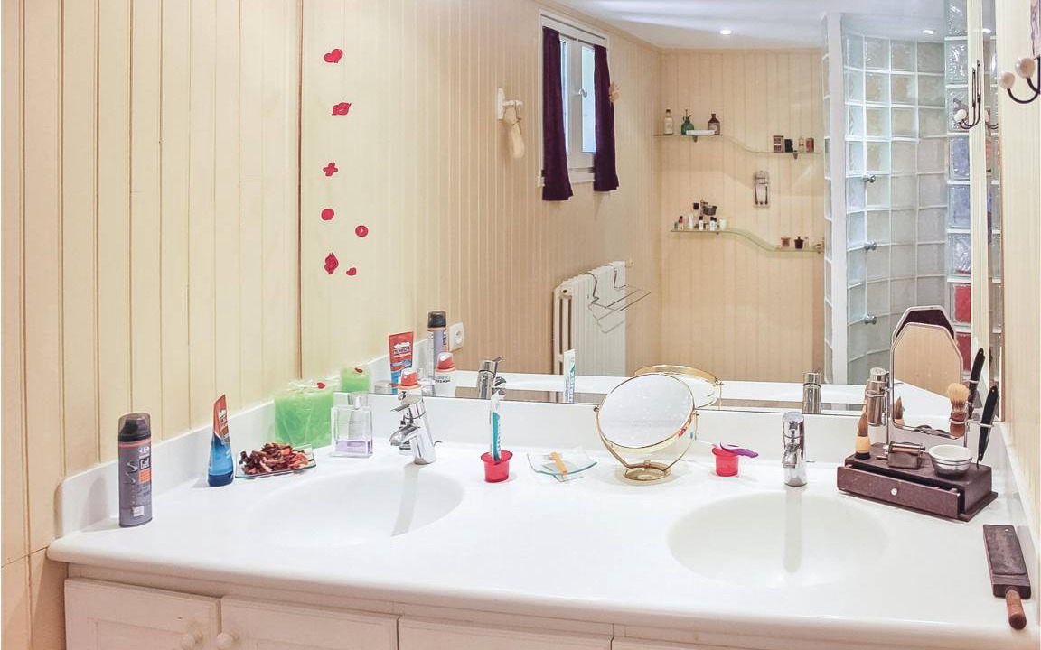 Photo of Bathroom in La Force