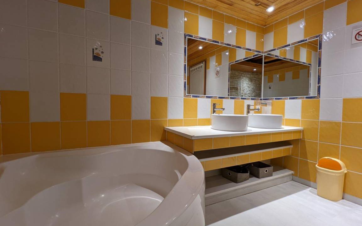 Photo of Bathroom in Charras