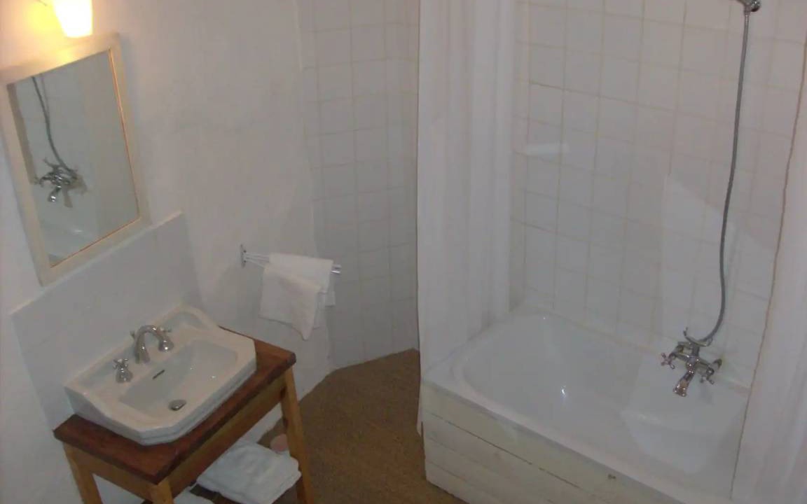 Photo of Bathroom in Florimont-Gaumier