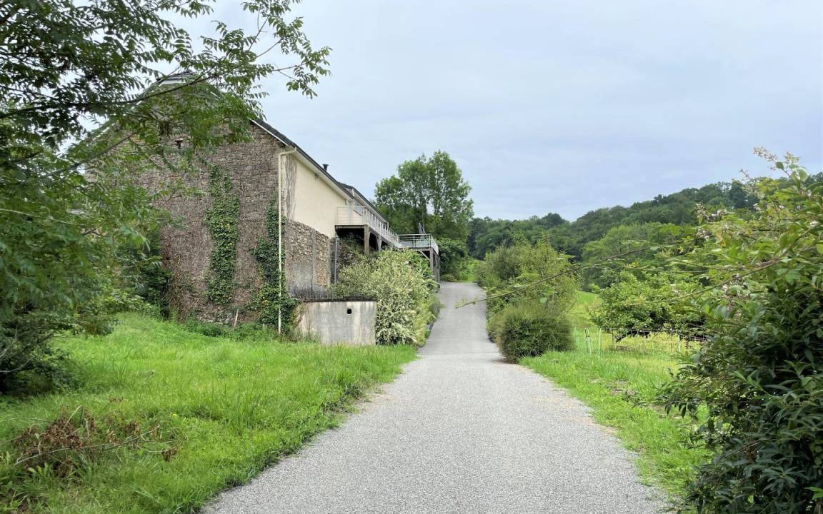 Photo of Others in Montaut
