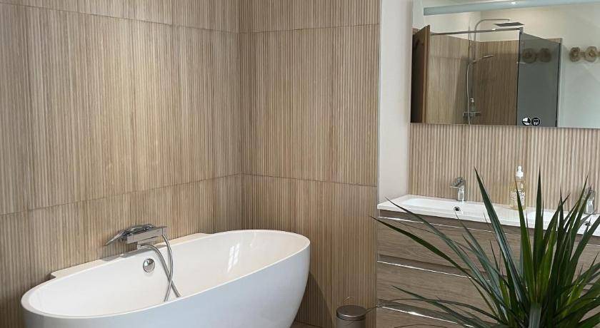 Photo of Bathroom in Lugon-et-l'ile-du-Carney