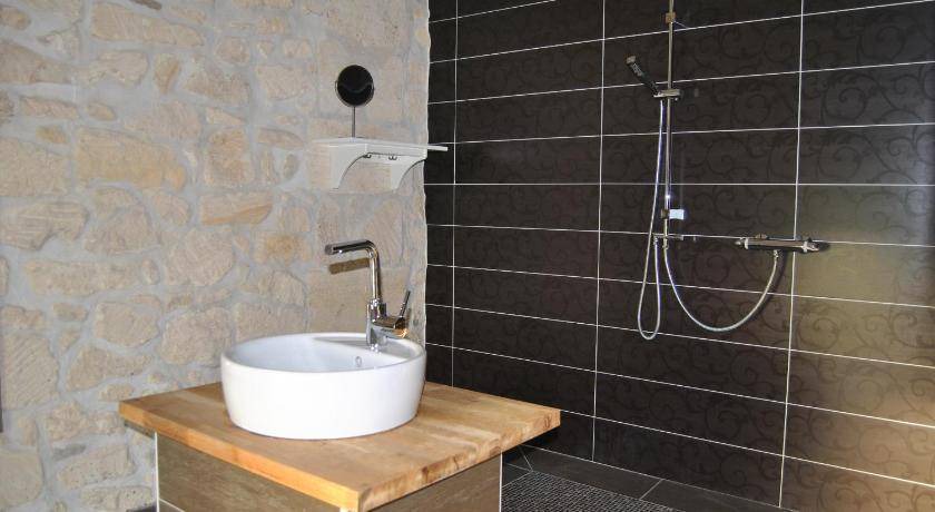 Photo of Bathroom in Civrac-de-Blaye