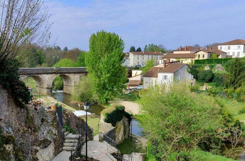 Photo of Others in Roquefort