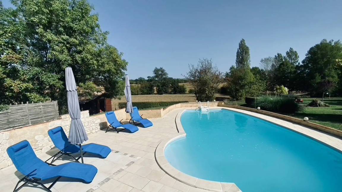 Photo of Outdoor in Cavarc
