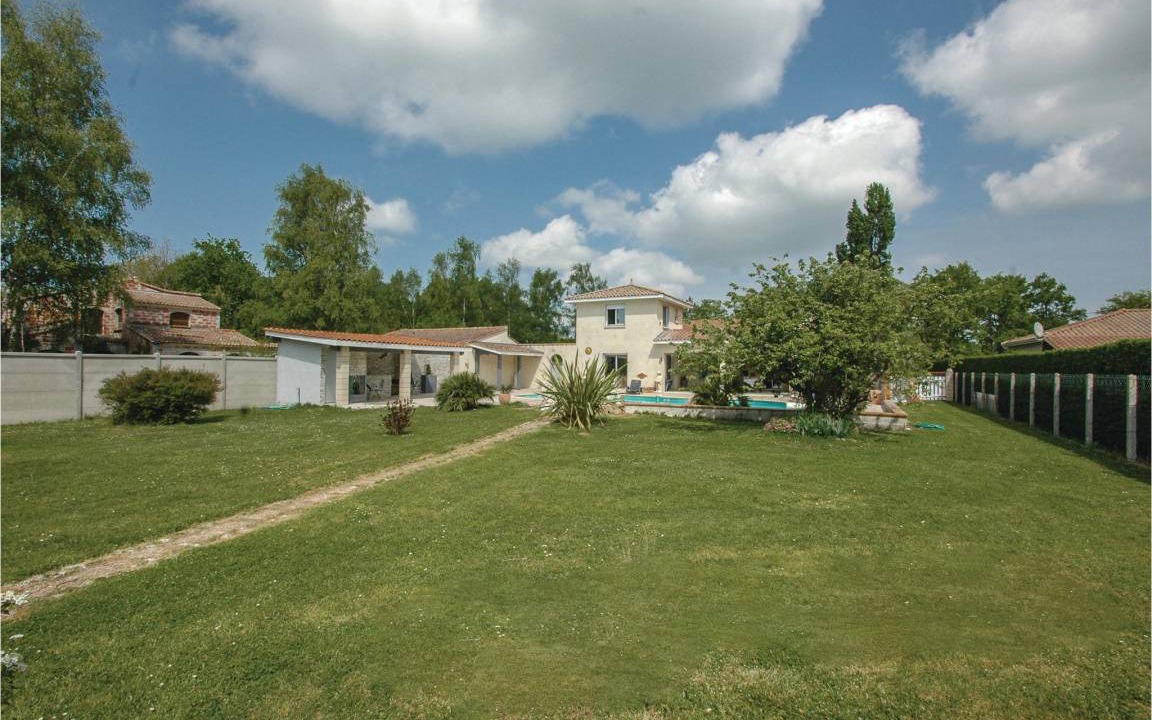 Photo of Others in Saint-Vivien-de-Medoc