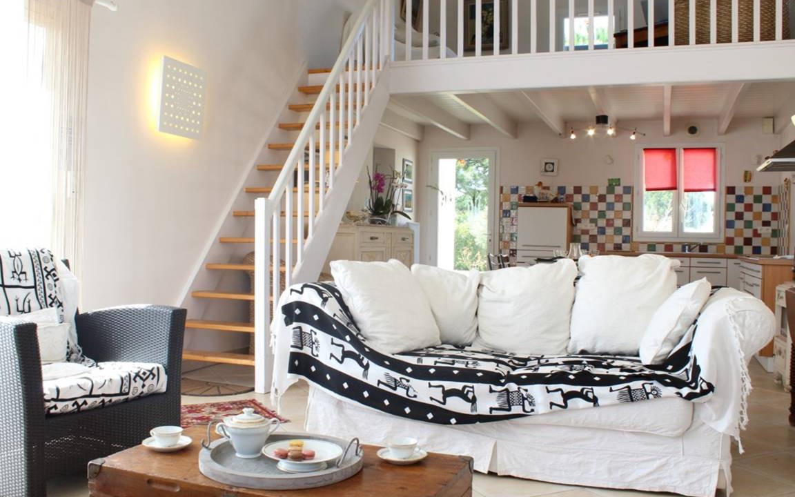 Photo of Livingroom in Cheray