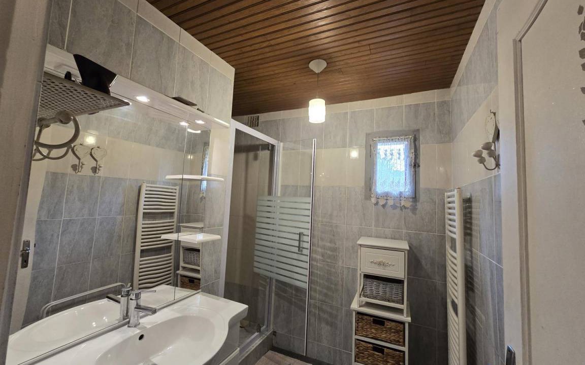 Photo of Bathroom in Sainte-Mondane