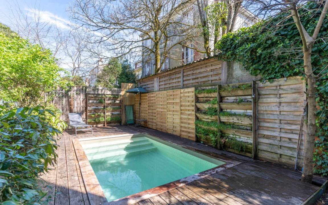 Photo of Outdoor in Saint Genes
