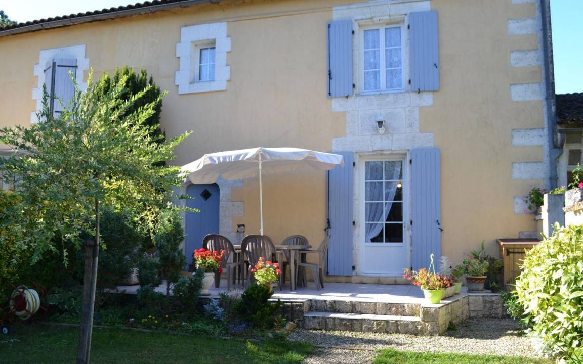 Photo of Others in Saint-Genis-d'Hiersac