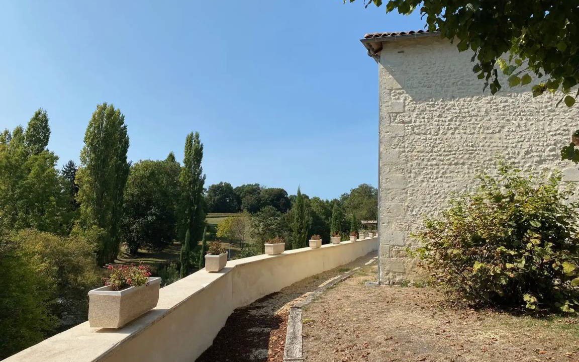 Photo of Others in Chalais