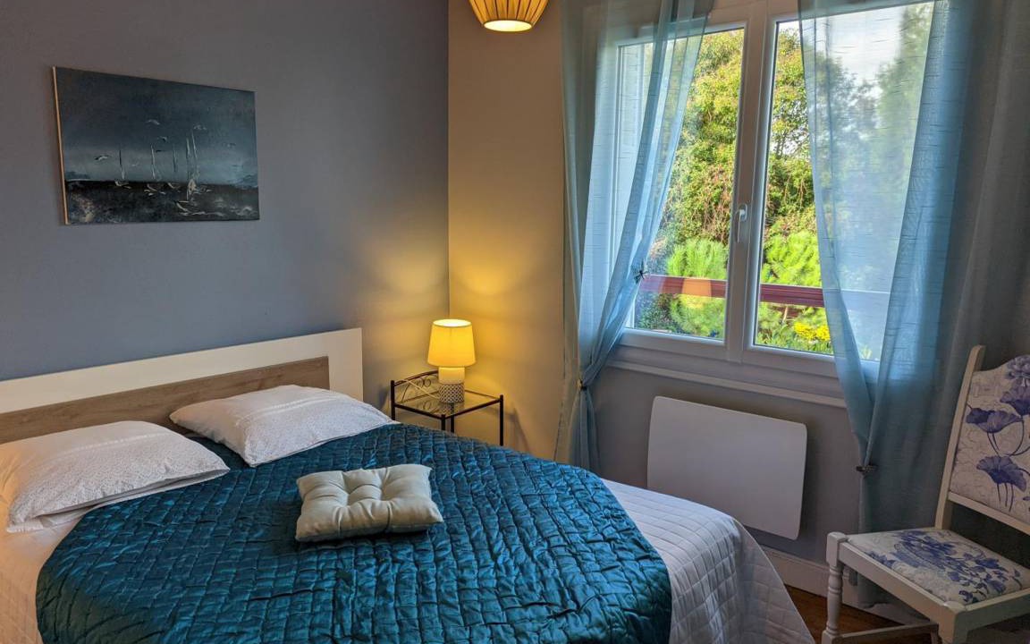 Photo of Bedroom in Barbezieux-Saint-Hilaire