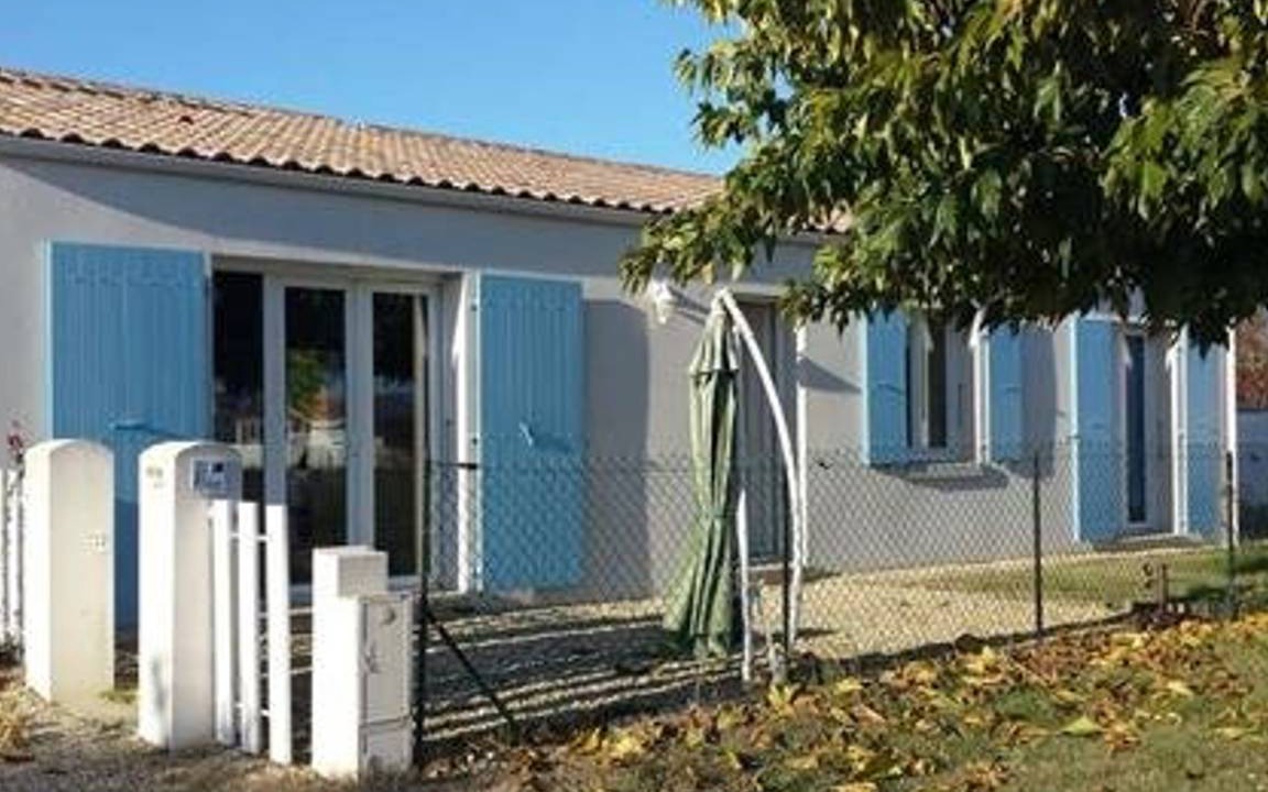 Photo of Buildings in La Cotiniere