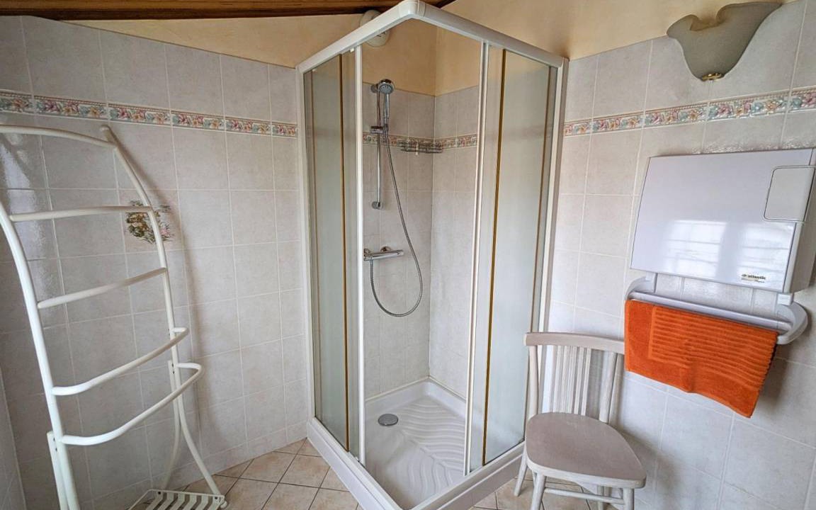Photo of Bathroom in Saint-Genis-d'Hiersac