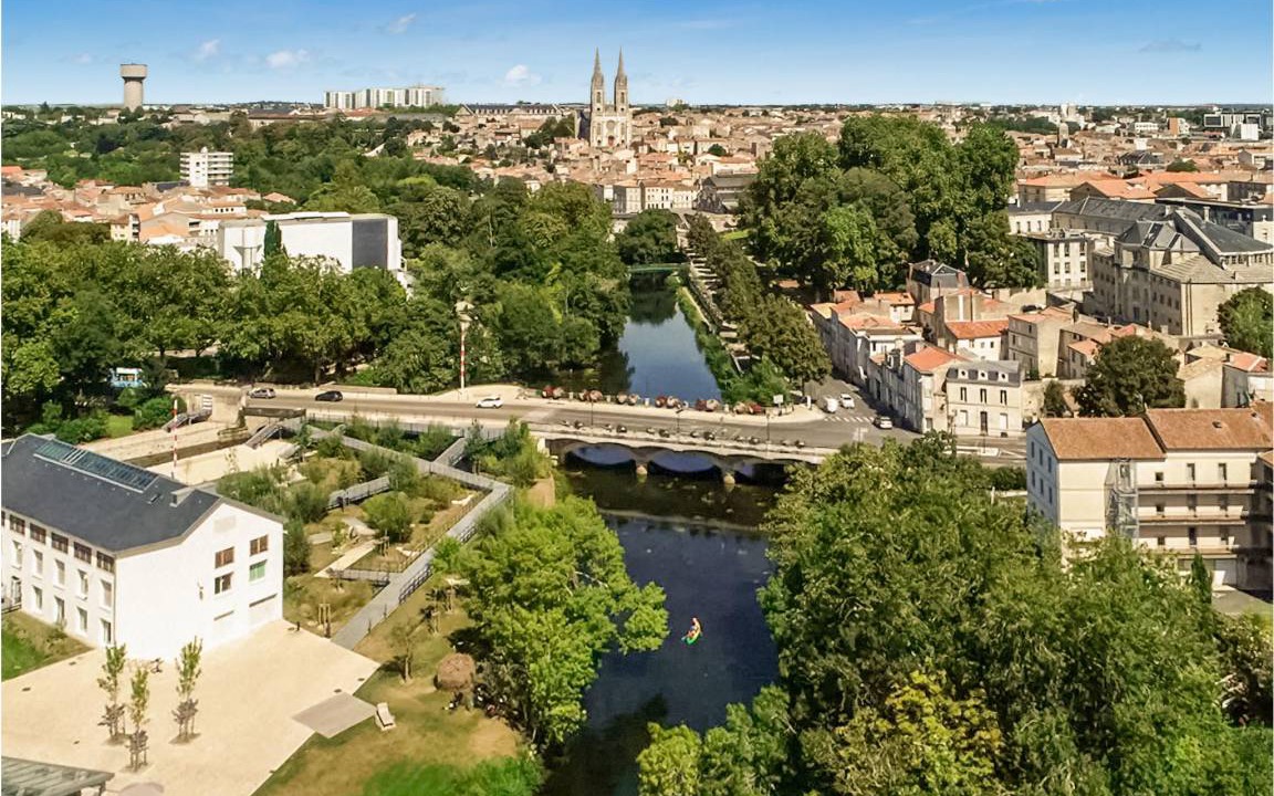 Photo of Others in Bagnault