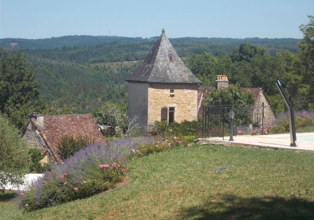 Photo of Others in Saint-Julien-de-Lampon
