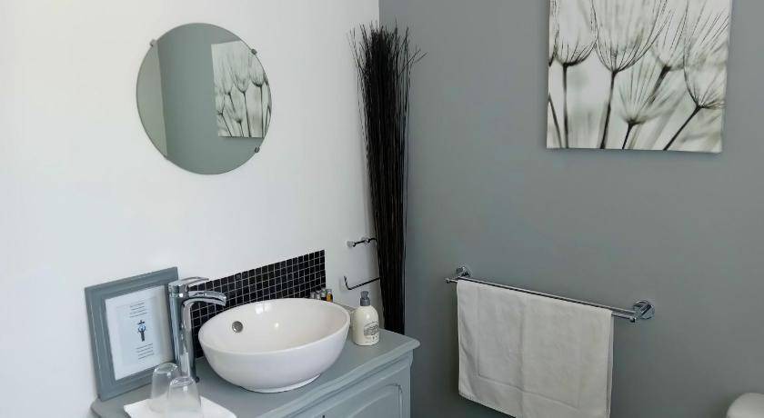 Photo of Bathroom in Exideuil